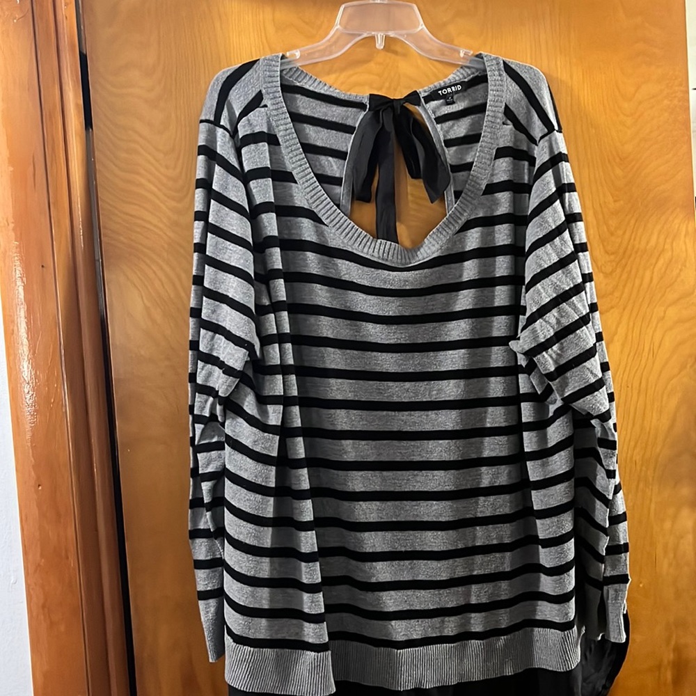 Torrid Striped black and gray long sleeve blouse